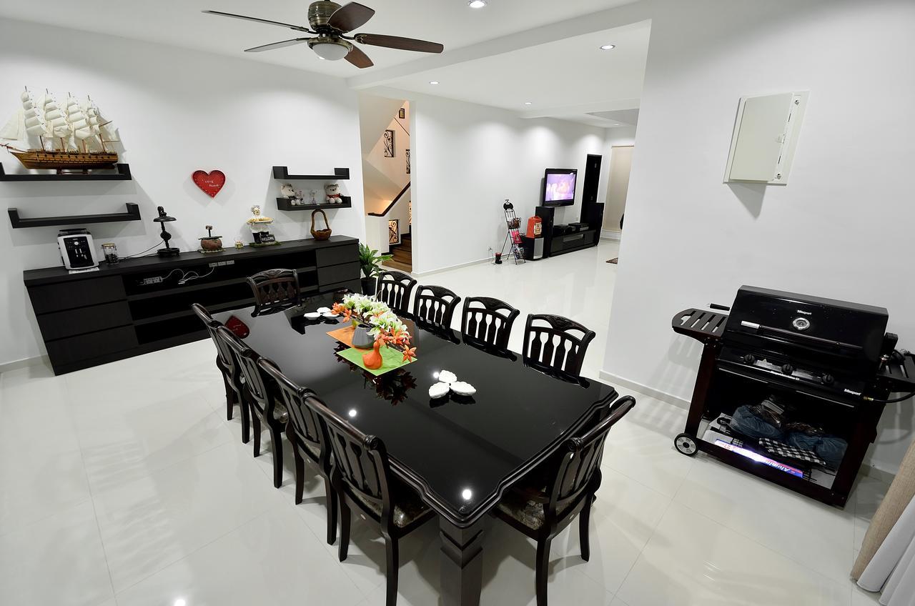 Hilltop Vila Georgetown